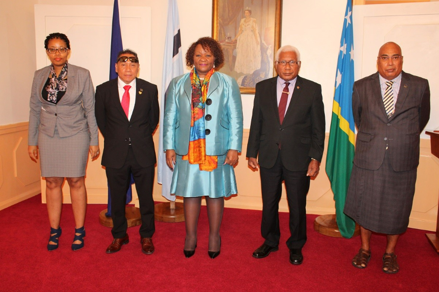 (L-R) First Secretary to the High Commission of Botswana, Ms Khumo Ntau, Supervising Minister of Foreign Affairs and External Trade, Hon. Peter Shanel Agovaka, High Commissioner of Botswana to the Solomon Islands, H.E Dorcas Makgato, Governor General, Sir David Vunagi and Permanent Secretary of the Ministry of Foreign Affairs and External Trade, Collin Beck following the presentation of credentials yesterday (Thursday 10th November