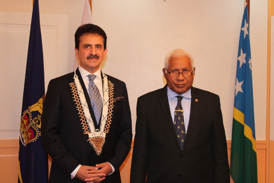Pakistan’s High Commissioner to the Solomon Islands, H.E Mr. Zahid Hafeez Chaudhri with Governor General, Sir David Vunagi after the presentation of credentials today