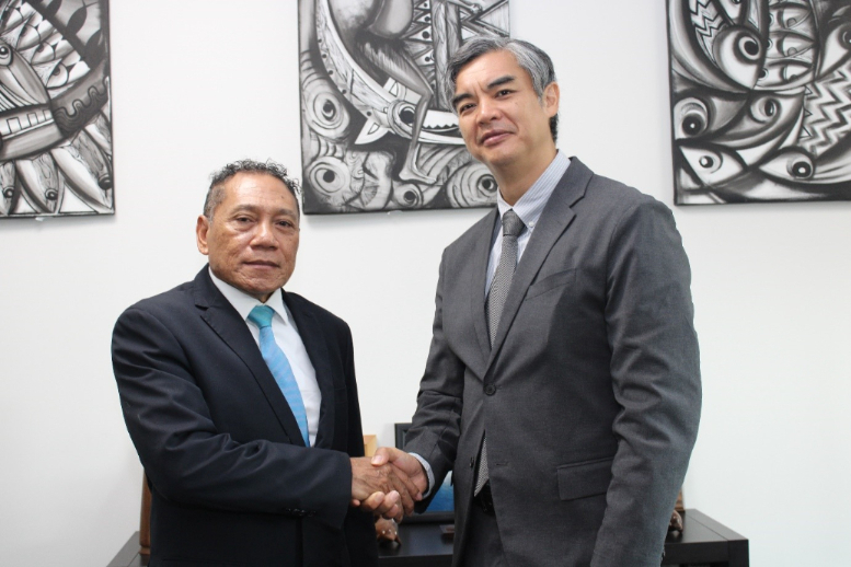 Ambassador of the European Union to the Solomon Islands, His Excellency Sujiro Seam with the Supervising Minister of Foreign Affairs and External Trade, Hon. Peter Shanel Agovaka.