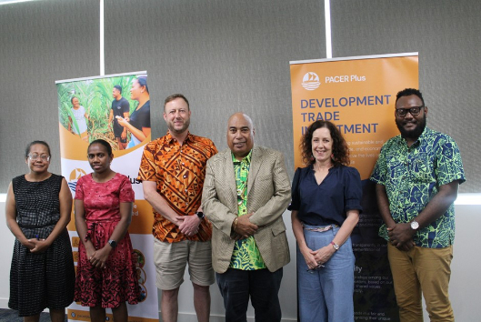 Permanent Secretary of the Ministry of Foreign Affairs and External Trade, Collin Beck after meeting with New Zealand consultants John Ballingall and Tracey Epps. With them in the photograph are senior trade officials of the Ministry.
