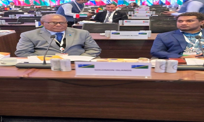 High Commissioner H.E Anthony Makabo with Second Secretary Jones Taungani Soreh at the opening of the 7th Assembly of the International Solar Alliance