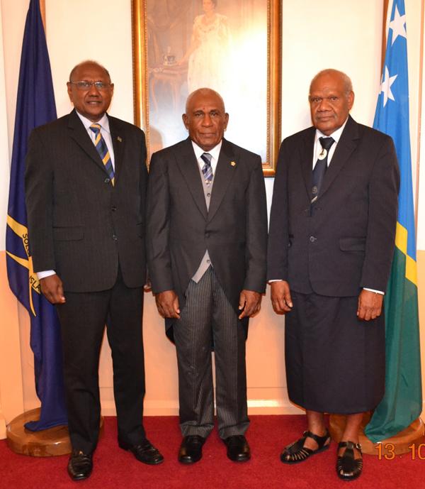 From L-R Minister of Foreign Affairs and External Trade, Sir Frank Kabui and Non-resident High Commissioner to Vanuatu John Patterson Oti at the Government House